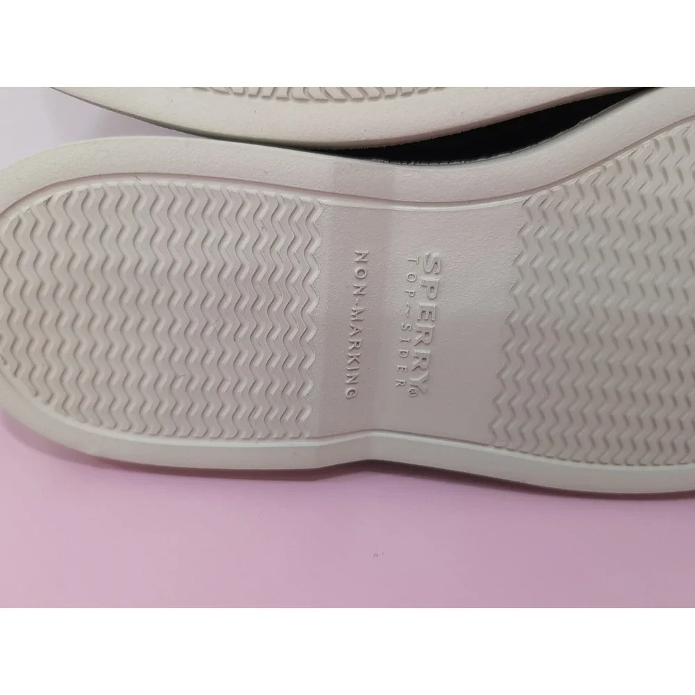 Sperry Women's‎ Navy Float Boat Shoes with Faux Fur Lining Size 9 NWOT